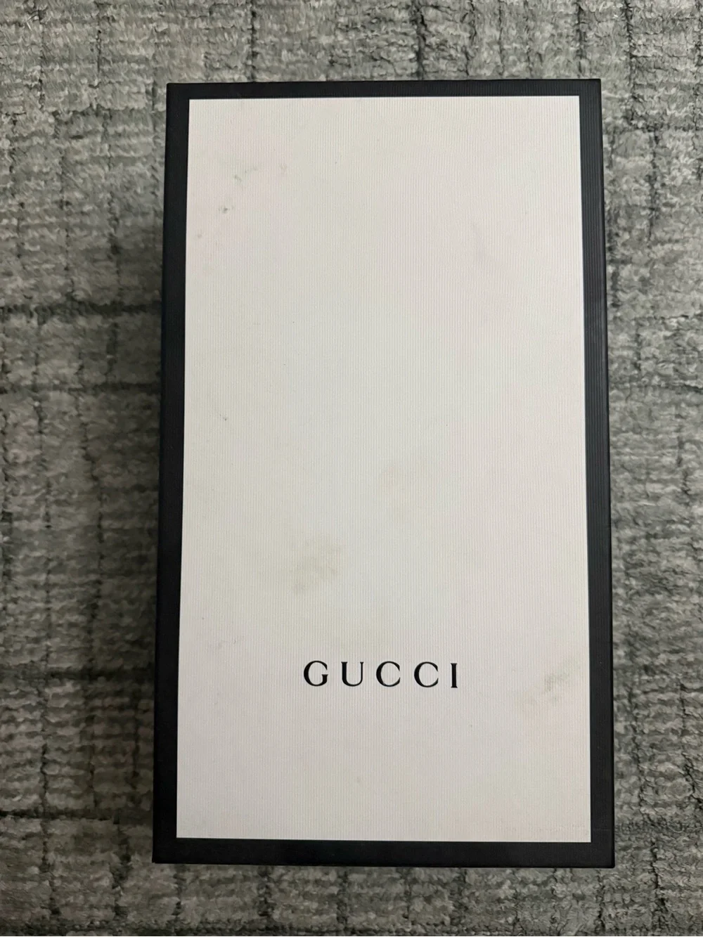 Gucci Navy Leather Low-Top Sneakers